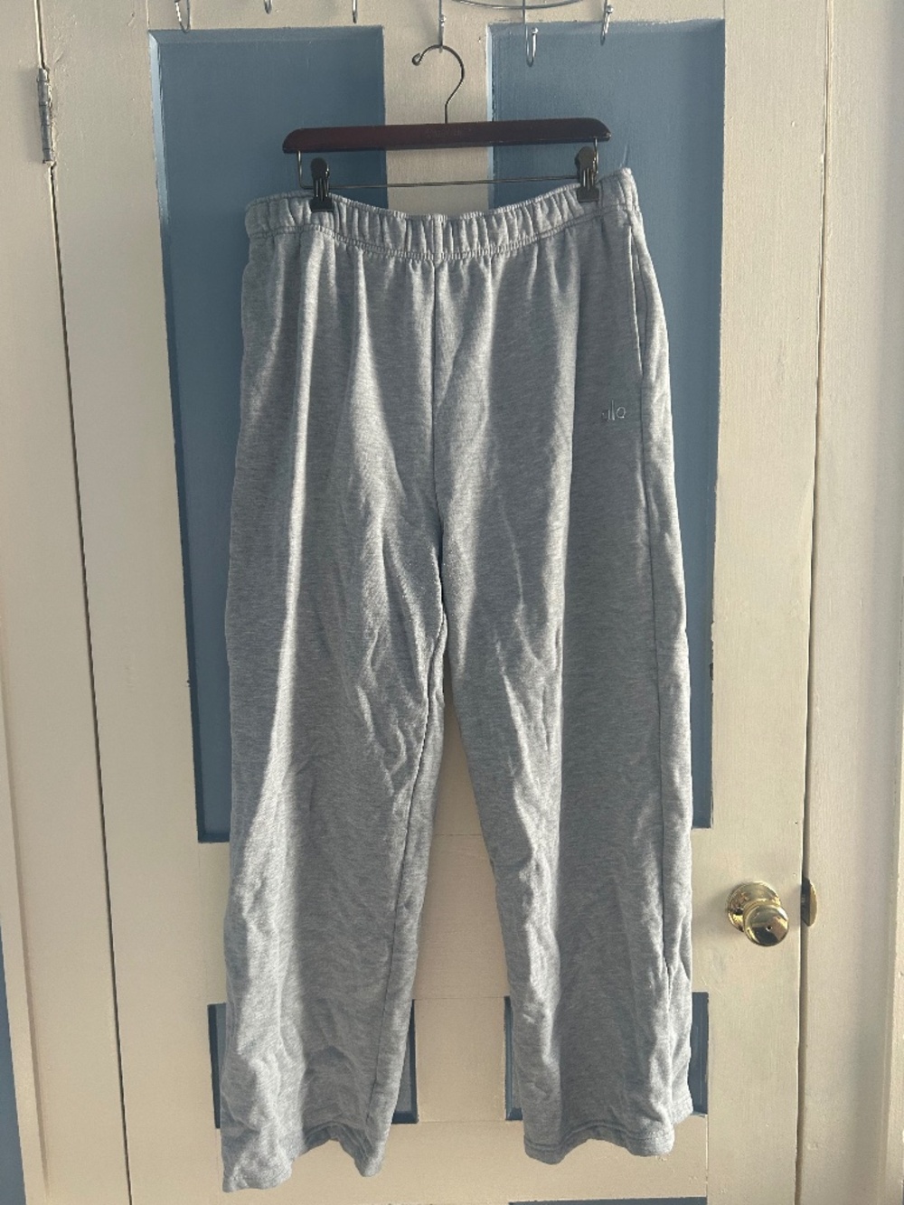 ALO Accolade Straight Leg Sweatpant